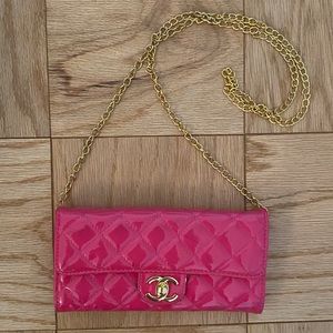 Faux patent leather quilted chain purse bag dupe